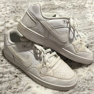 Men’s Nike force size 9